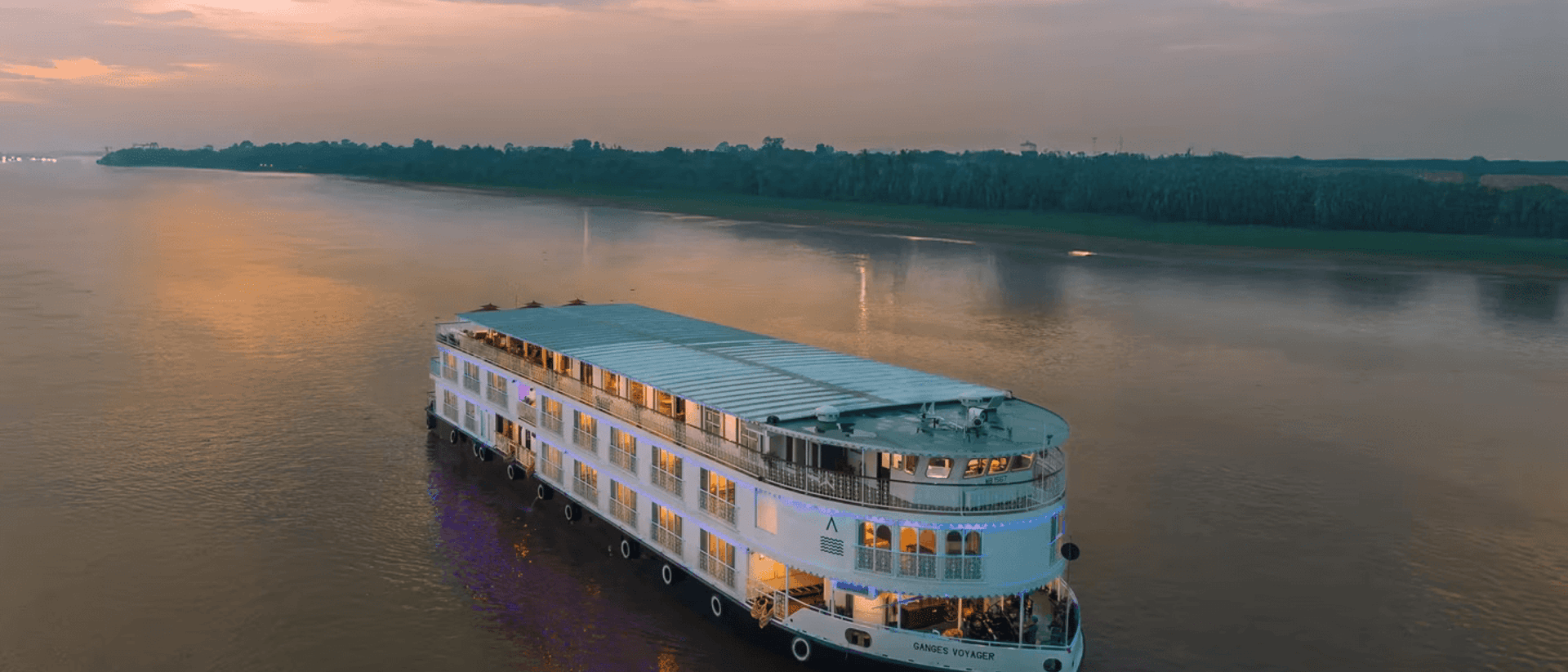 RV Ganges Voyager