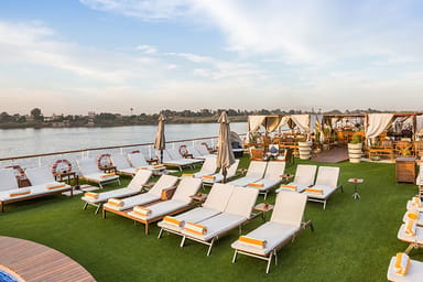 Sundeck Lounge