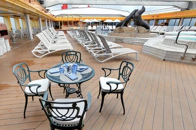 BORpoolside_1