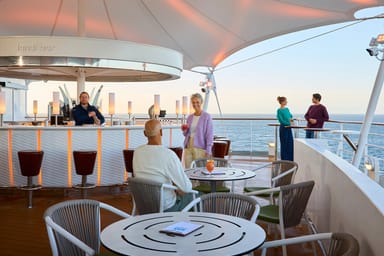 01_LANAI_BAR_1603_4-3