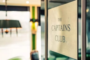 trafalgar-reverie-captains-club-1