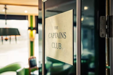 Trafalgar Reverie Captains Club 1