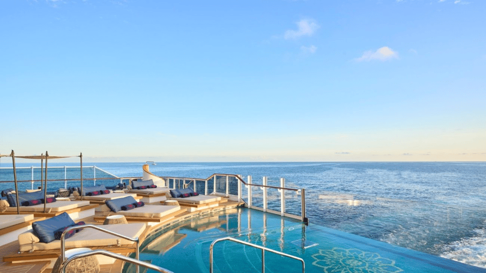 Astern Pool & Bar