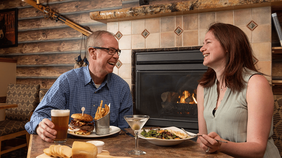 Tracker's Bar & Grill