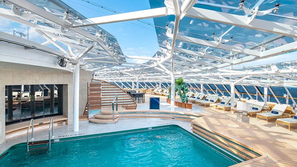 msc-yacht-club-pool