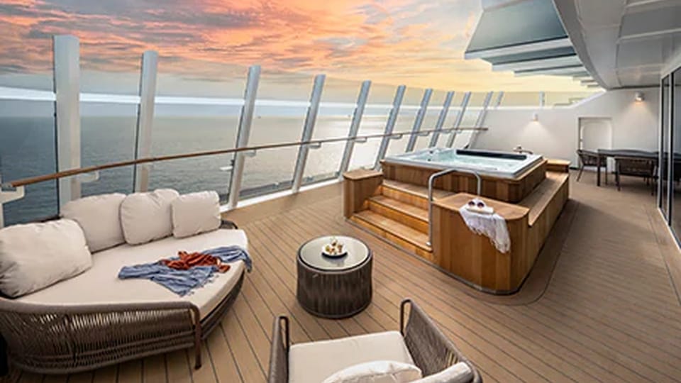 yc4_yc_owners_suite_with_whirlpool_bath_tile