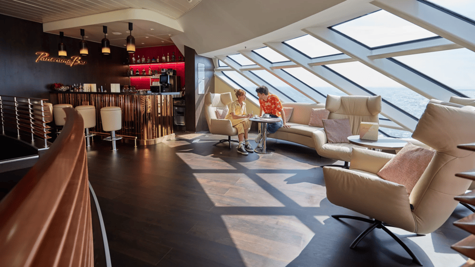 2504_int_01_08_panorama_bar_1703_nu
